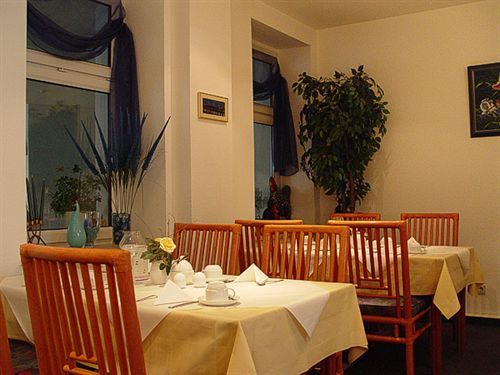 Hotel Amadeo 3*